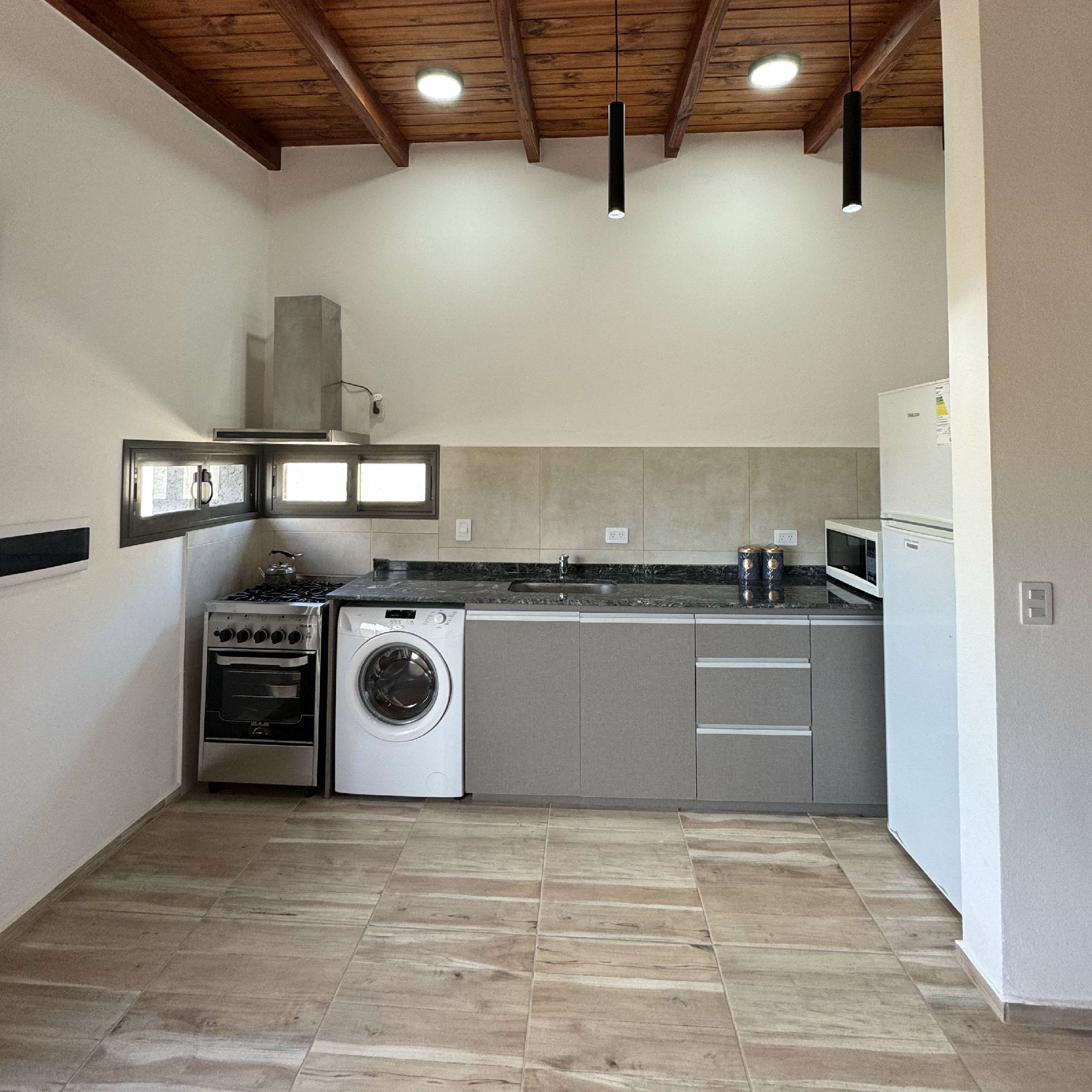 SAIRES AMOBLAMIENTO – 05